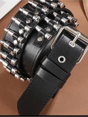 New ✨✨Black Silver Bullet-Inspired Statement Belt